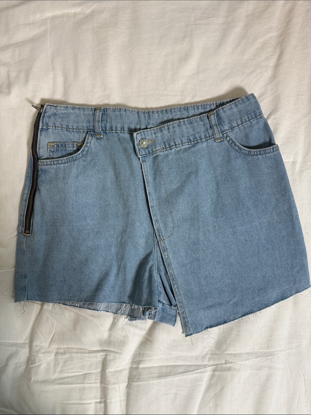Boohoo Light Blue Denim Zip-Side Mini Shorts